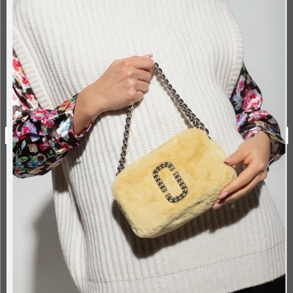 Marc Jacobs Snapshot Yellow furry Crossbody Bag like new